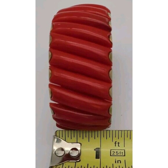 Expandable Cuff Bracelet Red Gold Acrylic Hong Kong Vintage - Picture 4 of 7